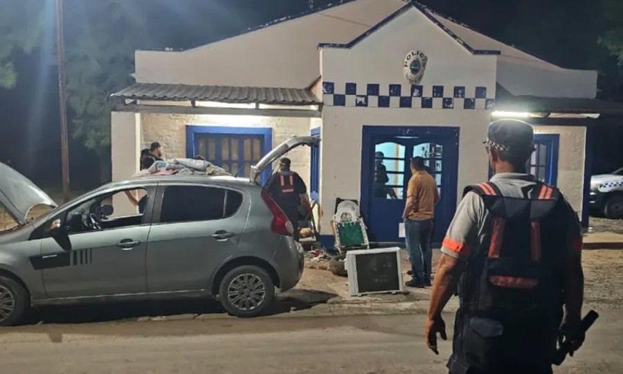 Dos efectivos policiales de Formosa fueron detenidos con 16 panes